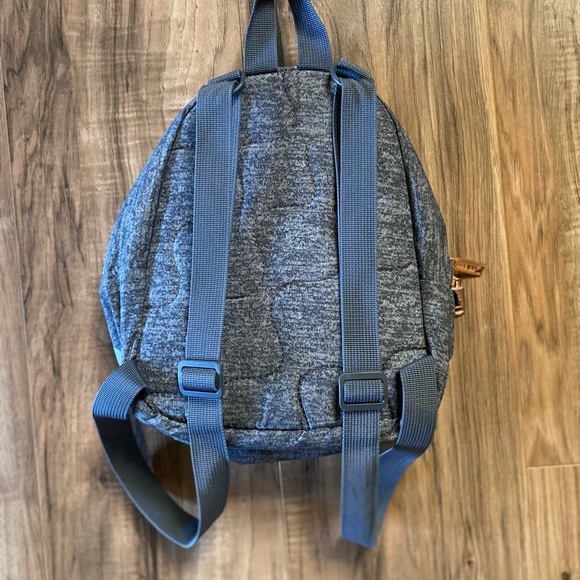 🎶Adidas Mini Backpack - Picture 5 of 6